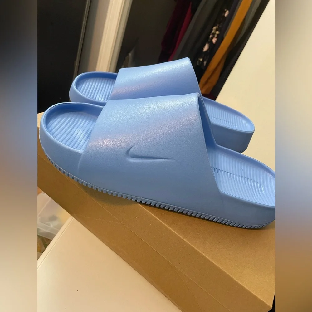 Nike Calm Slide in University Blue - Picture 3 of 6